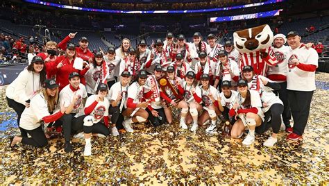 Badgers volleyball photos, video leaked; police。